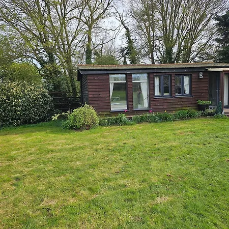 Remarkable 1-Bed Cabin In Dunmow Great Dunmow Exterior photo