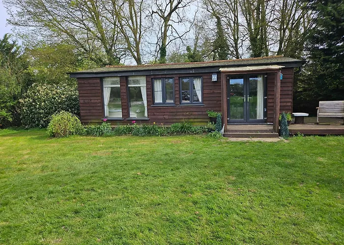 Remarkable 1-Bed Cabin In Dunmow